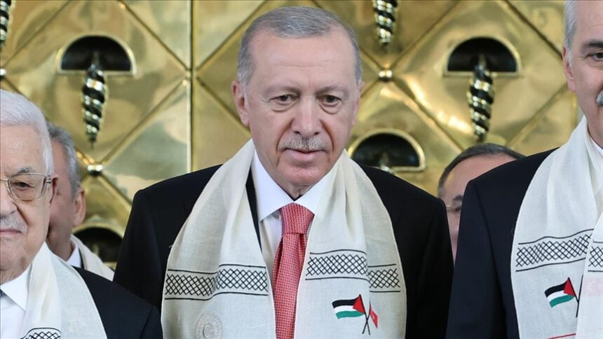 Madaxweyne Erdogan oo helay abaalmarin khuseysa xagga bini'aadanimada