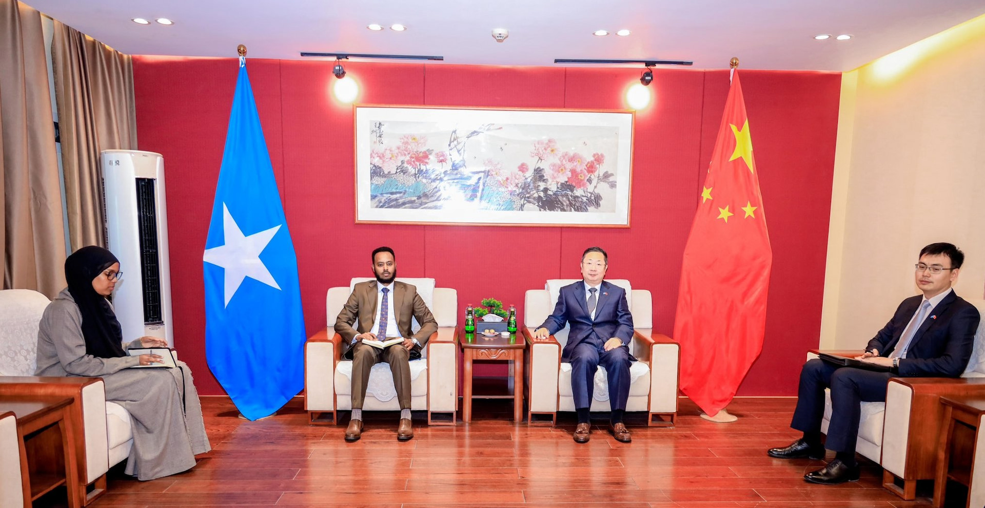 Somalia, China Deepen Cooperation on Governance and State-Building