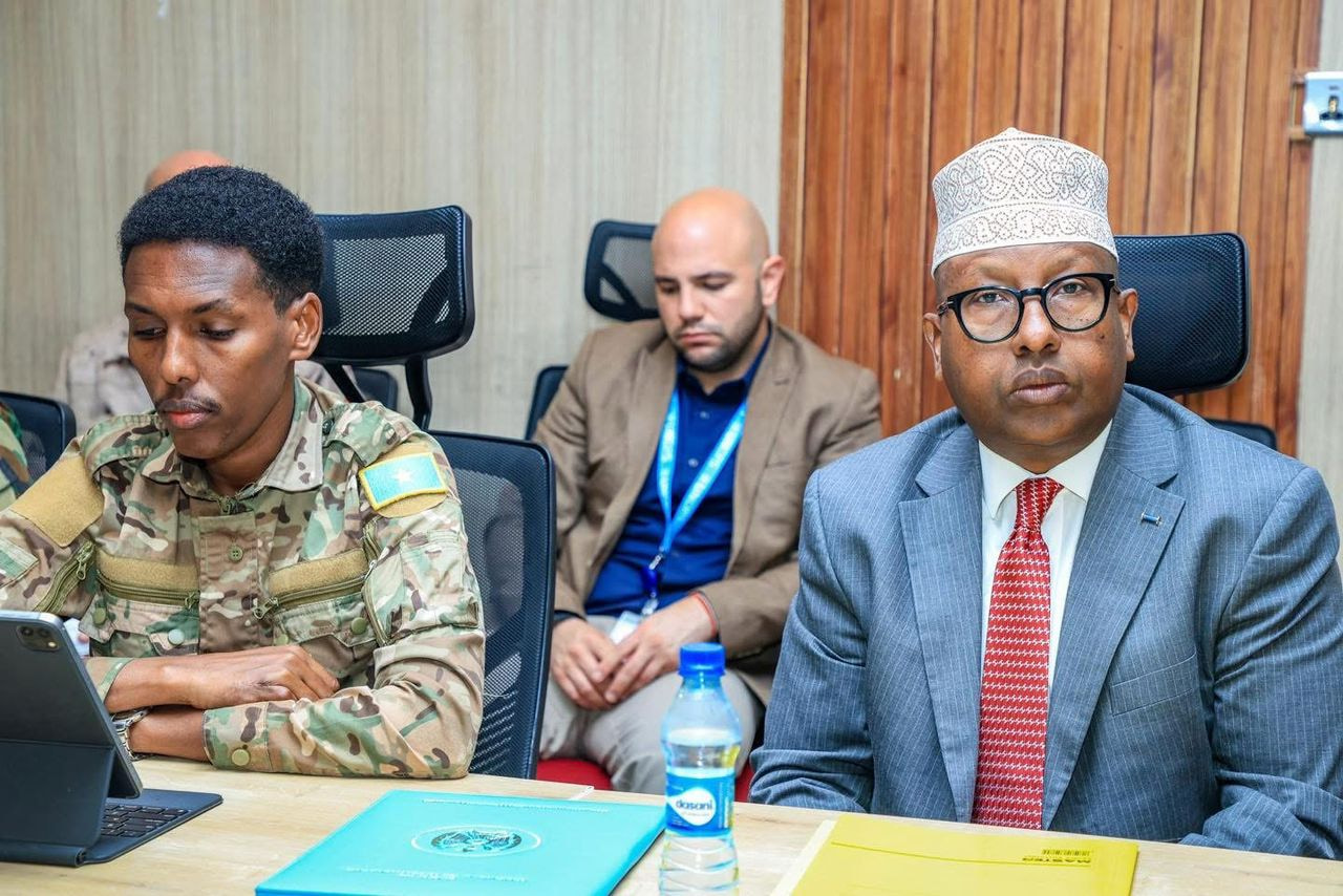 Somalia’s Defence Minister Meets EU Ambassador as Military Support Projects Are Completed