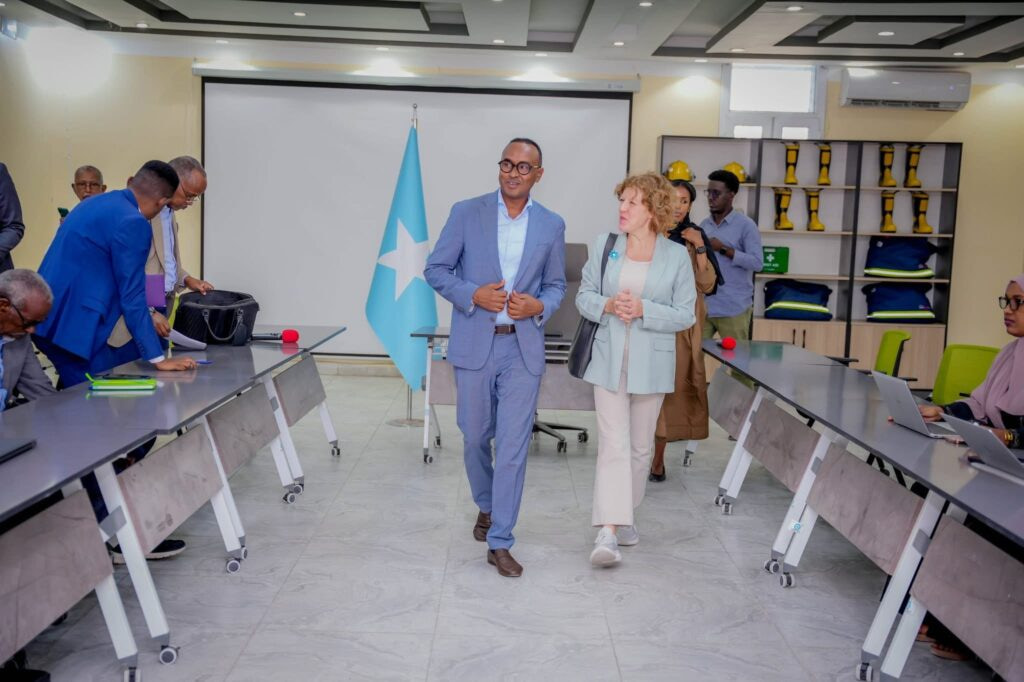 SoDMA Commissioner receives a delegation from Norway