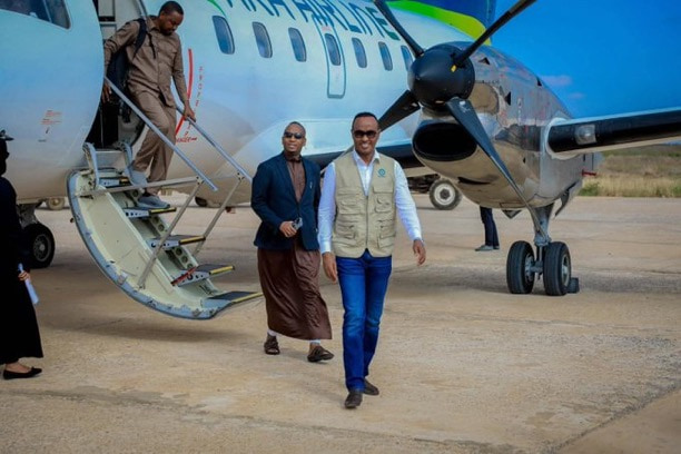 Disaster Management Commissioner and his delegation arrive in Baidoa