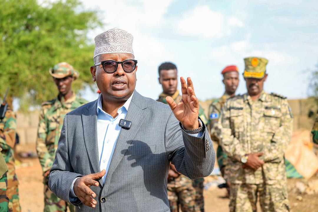 Defence Minister visits SNA frontline positions in Baidoa