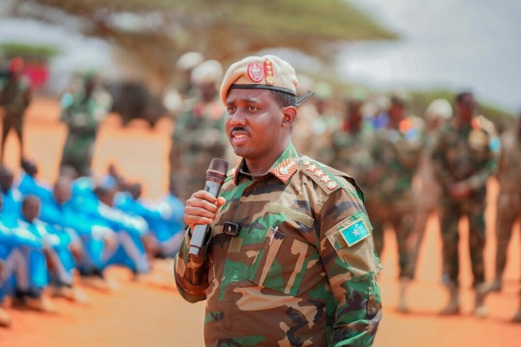 Somali Army Chief Visits Troops Undergoing Training in Cabudwaaq