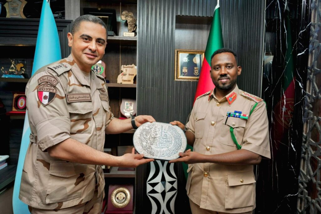 Somali Army Chief, Egyptian Defense Attaché Discuss Strengthening Military Cooperation