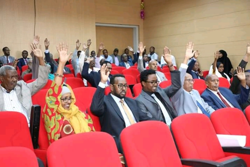Senataro laga joojiyay ka qeyb galka kulamada wadajirka