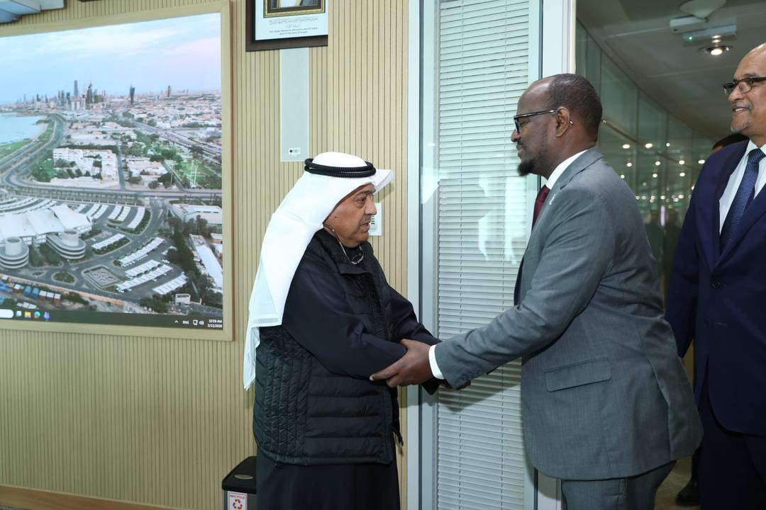 Wasiirka Betroolka XFS oo kulan la qaatay dhiggiisa dalka Kuwait