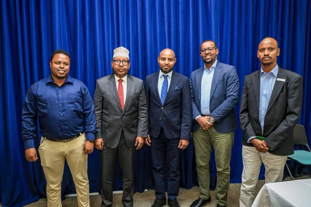 Wasiirrada Amniga Gudaha iyo   Gaashaandhigga XFS oo ka qeybgalay gunaanadka barnaamij la xiriiray horumarinta amniga
