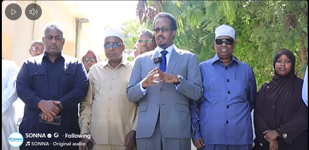 Wasiirka Ganacsiga XFS oo la kulmay qaar kamid ah ganacsatada dalka