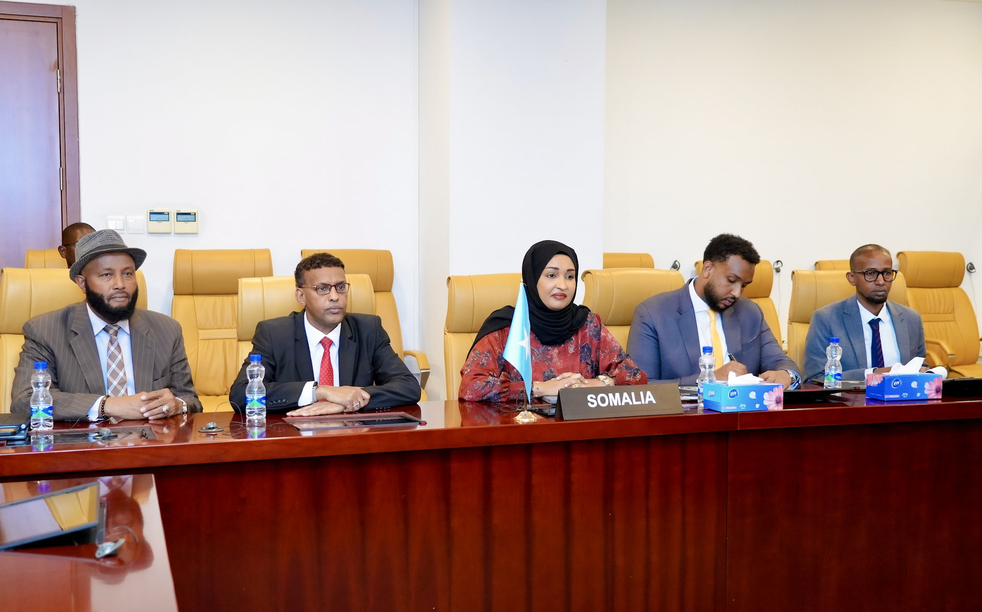Wasiirka Wasaaradda Qoyska oo maanta si rasmi ah u gudbisay Axdiga Afrika ee Xuquuqda iyo Daryeelka Carruurta.
