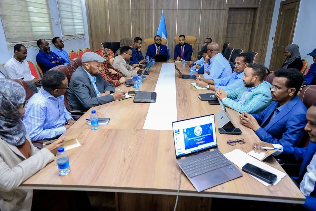 Madaxda Wasaaradda Arrimaha Gudaha oo kulan la qaatay wafdi kormeer ah