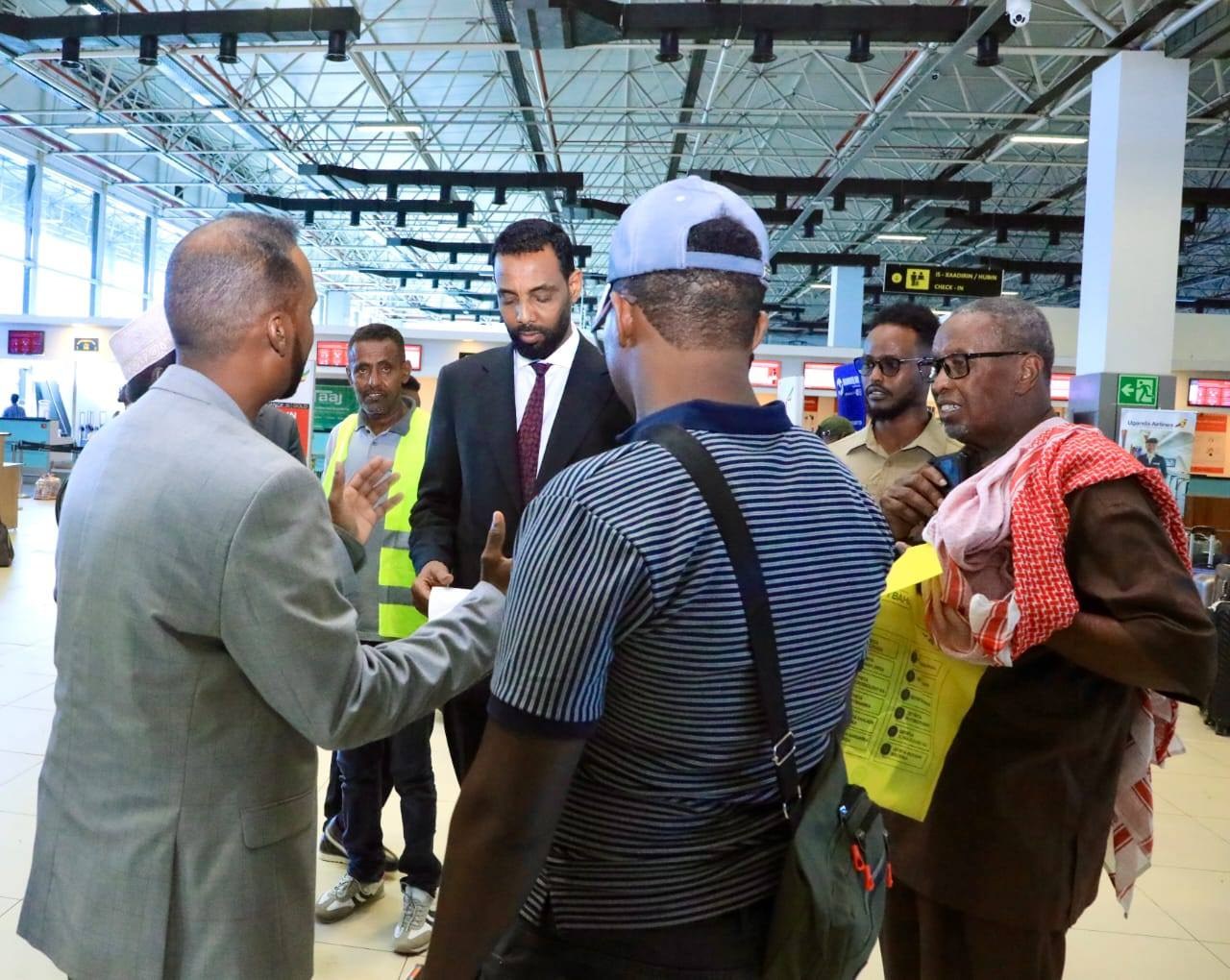 Wasaaradda Gaadiidka oo ka dalbaday isbedel muuqda dhammaan hay’adaha ka shaqeeya Garoonka Aadan Cadda