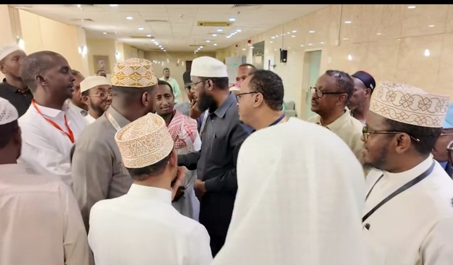 Wasiirka Awqaafta iyo Arrimaha Islaamka oo kormeeray goobaha la dejiyay xujeyda Soomaaliyeed