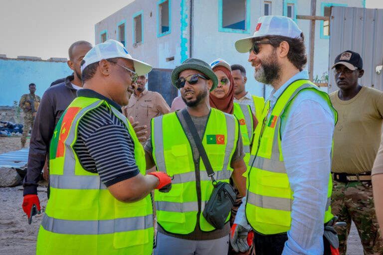 Mogadishu and Konya to Establish Sister-City Relations as Mayor and Turkish Ambassador Lead Joint Sanitation Campaign