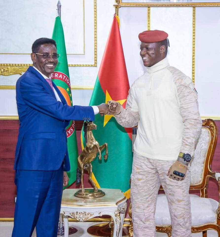 Minister of Internal Security Abdullahi Sheikh Ismail Fartaag Meets Burkina Faso Leader Captain Ibrahim Traore to Discuss Counter-Terrorism