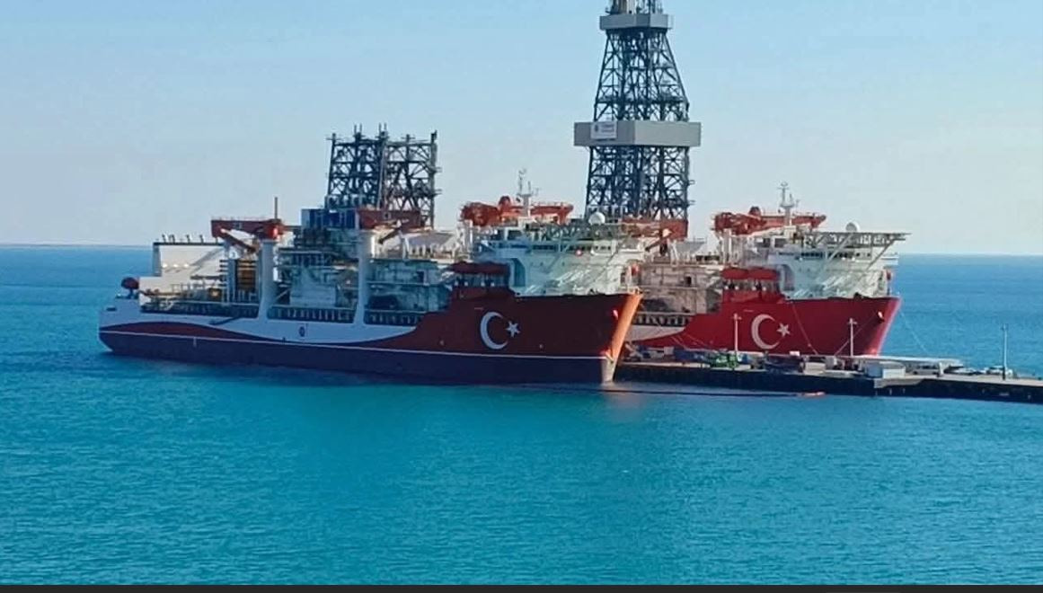 Markabkii qodista Ceelka Shidaalka Curadka oo ka soo shiracday Turkiye.