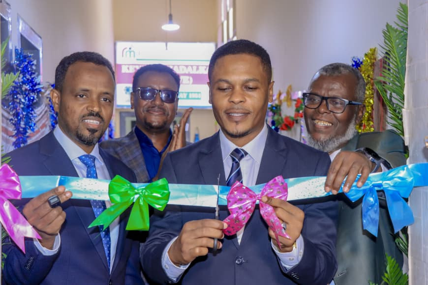 Wasiirka Warfaafinta Dhaqanka iyo Dalxiiska oo Daah-furay Dib u habeynta Kaydka Radio Muqdisho