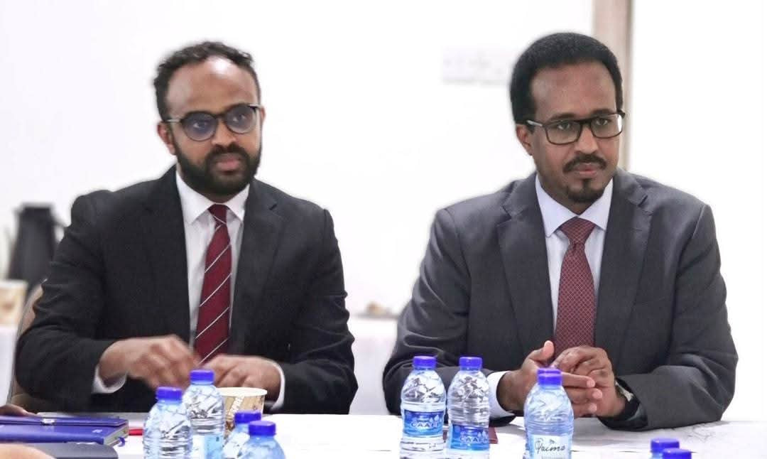 Wasiirka Ganacsiga oo Muqdisho ka furay shir ku saabsan isku-xirka ganacsiga geeska Afrika
